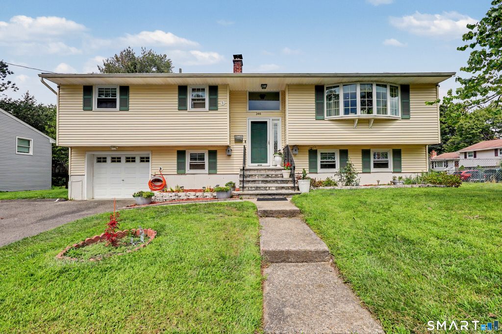 146 Manchester Avenue, Waterbury, CT 06705