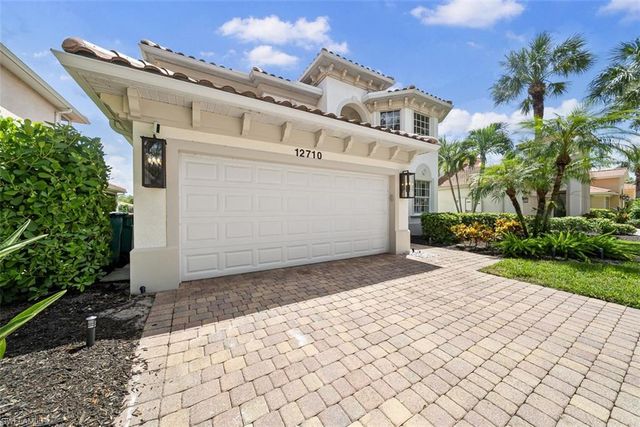 12710 Aviano DR, Naples, FL 34105