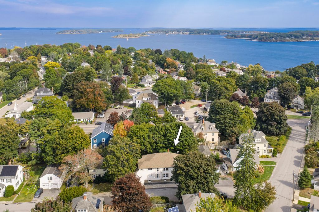 44 Warren Avenue, Cape Elizabeth, ME 04107 — photo 2