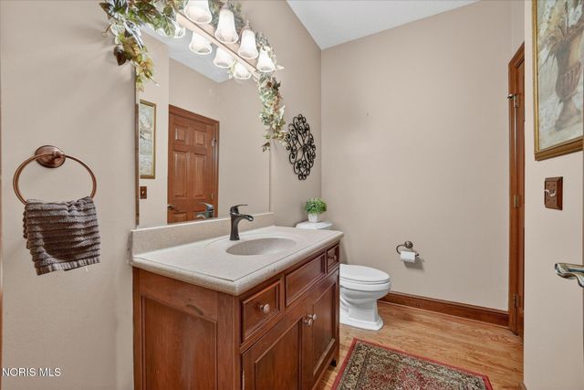 9211 Shadow Brook Drive, Sylvania, OH 43560