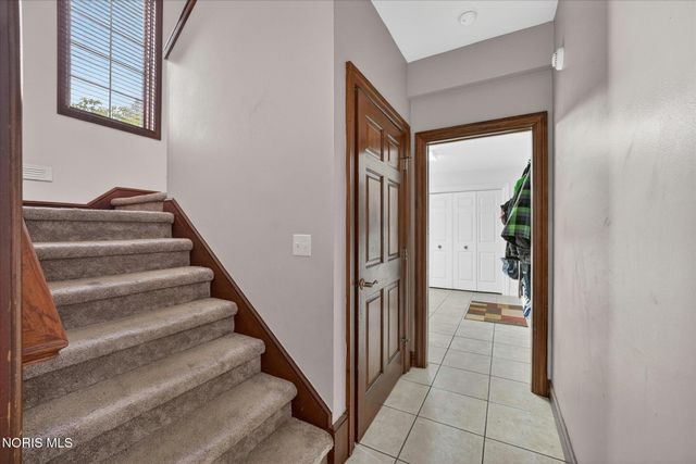 9211 Shadow Brook Drive, Sylvania, OH 43560