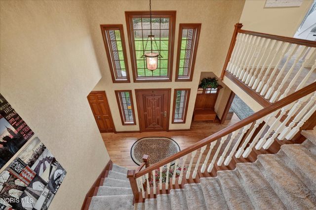9211 Shadow Brook Drive, Sylvania, OH 43560