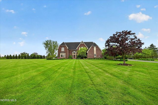 9211 Shadow Brook Drive, Sylvania, OH 43560