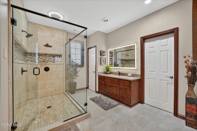 9211 Shadow Brook Drive, Sylvania, OH 43560
