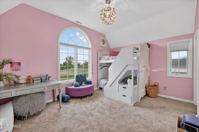 9211 Shadow Brook Drive, Sylvania, OH 43560