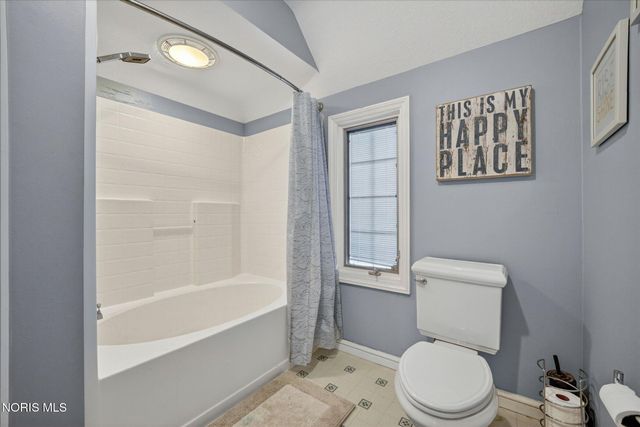 9211 Shadow Brook Drive, Sylvania, OH 43560