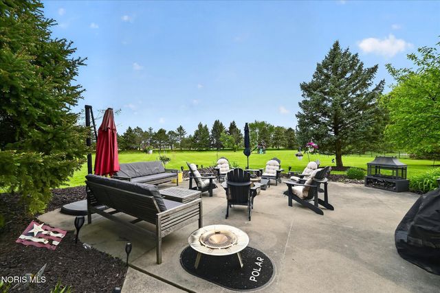 9211 Shadow Brook Drive, Sylvania, OH 43560