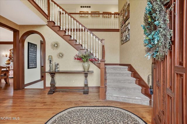 9211 Shadow Brook Drive, Sylvania, OH 43560