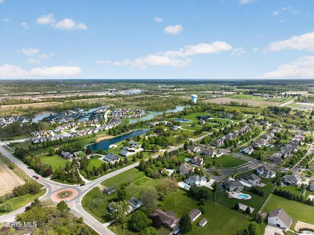 9211 Shadow Brook Drive, Sylvania, OH 43560