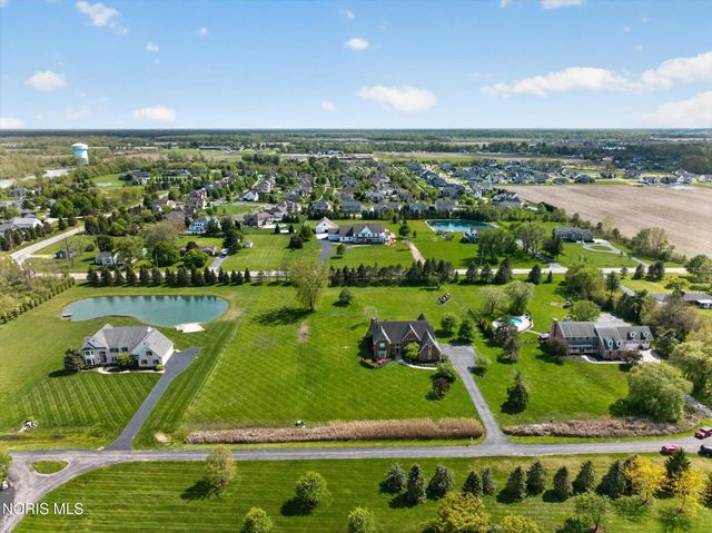 9211 Shadow Brook Drive, Sylvania, OH 43560