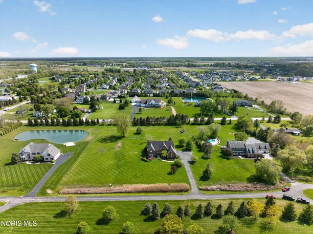 9211 Shadow Brook Drive, Sylvania, OH 43560