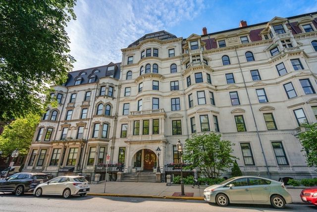 160 Commonwealth 616, Boston, MA 02116