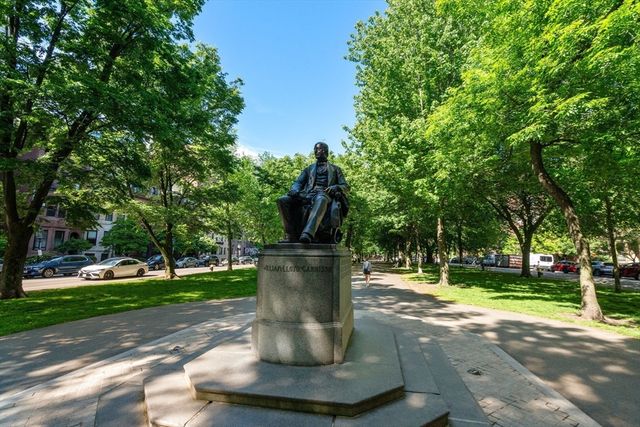 160 Commonwealth 616, Boston, MA 02116