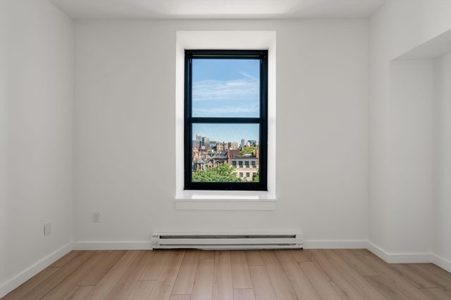 160 Commonwealth 616, Boston, MA 02116
