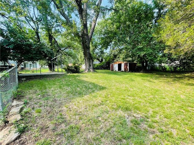 11703 Belmont Avenue, Kansas City, MO 64134