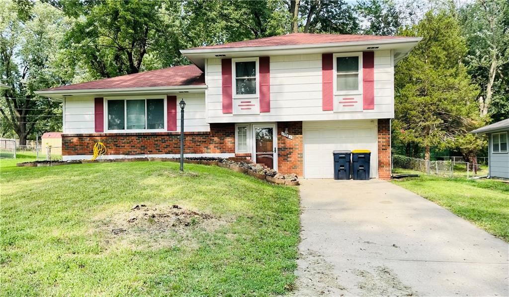 11703 Belmont Avenue, Kansas City, MO 64134