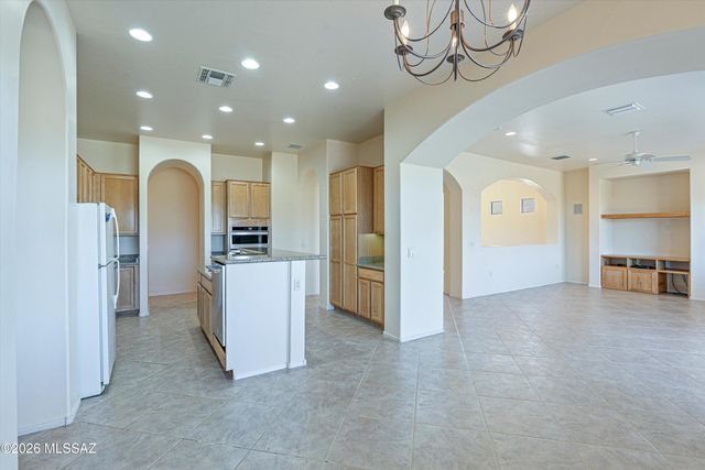 5481 S Acacia Creek Drive, Green Valley, AZ 85622