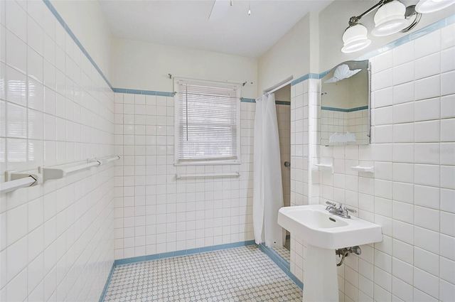 1010 INDIAN BEACH DRIVE, Sarasota, FL 34234