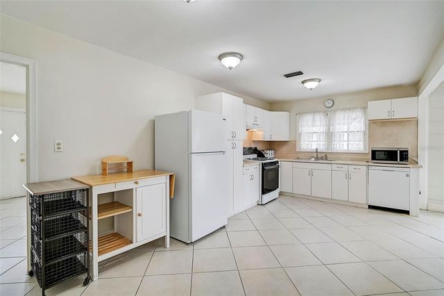 1010 INDIAN BEACH DRIVE, Sarasota, FL 34234