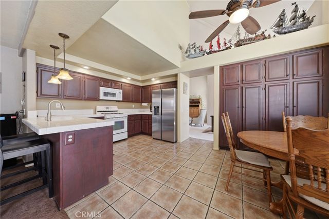 34308 Bella Vista, Yucaipa, CA 92399