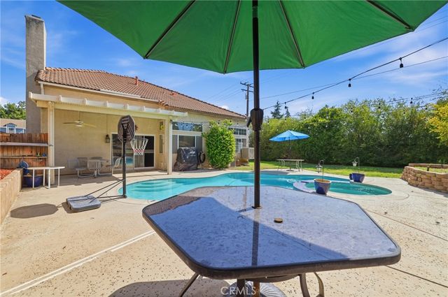 34308 Bella Vista, Yucaipa, CA 92399