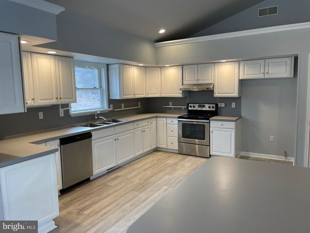 3266 ROSSTOWN RD, Wellsville, PA 17365