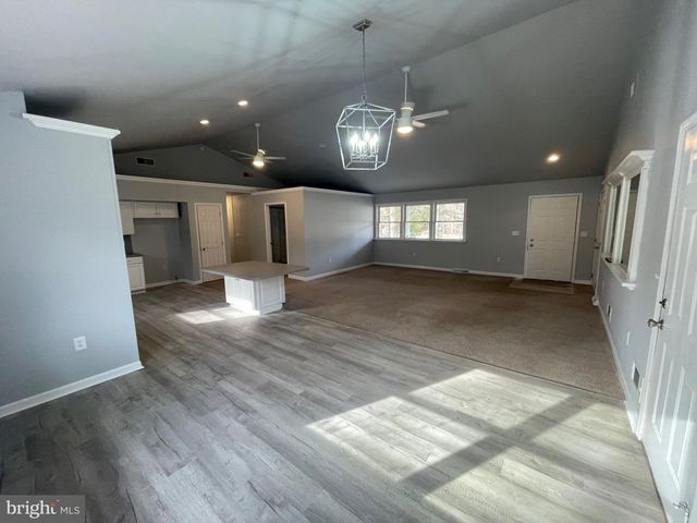 3266 ROSSTOWN RD, Wellsville, PA 17365