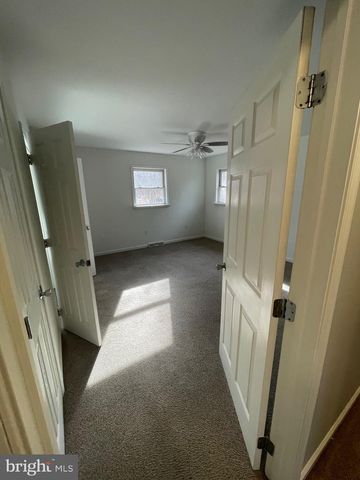 3266 ROSSTOWN RD, Wellsville, PA 17365