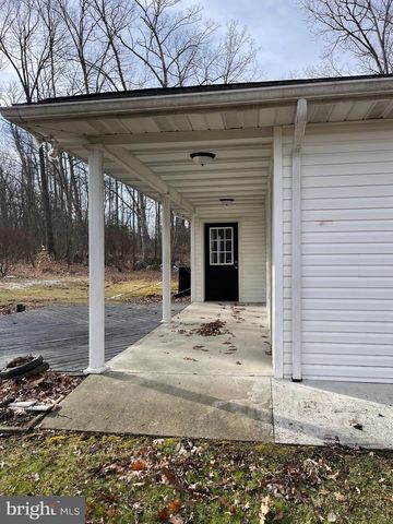 3266 ROSSTOWN RD, Wellsville, PA 17365