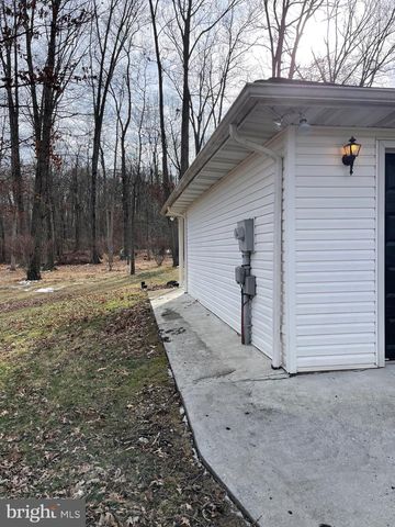 3266 ROSSTOWN RD, Wellsville, PA 17365