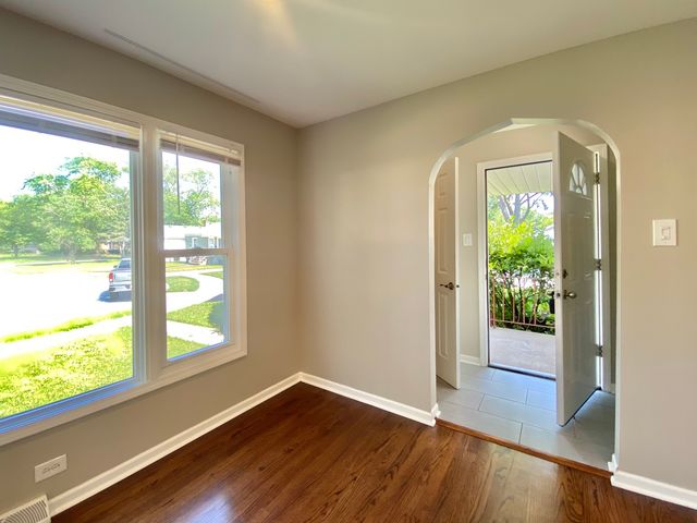 618 E 159TH Place, South Holland, IL 60473