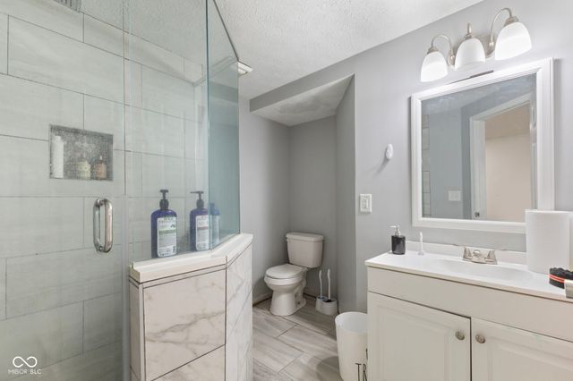 585 Northgate Drive, Greenwood, IN 46143