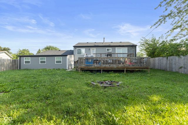 585 Northgate Drive, Greenwood, IN 46143