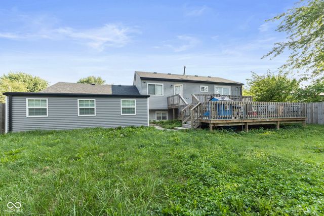 585 Northgate Drive, Greenwood, IN 46143