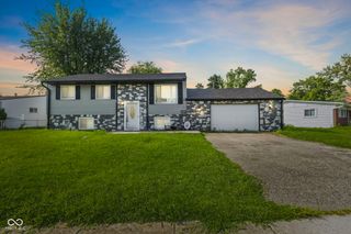 585 Northgate Drive, Greenwood, IN 46143
