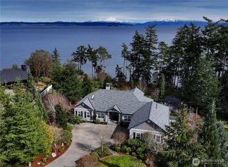 270 Kineth Point Place, Coupeville, WA 98239