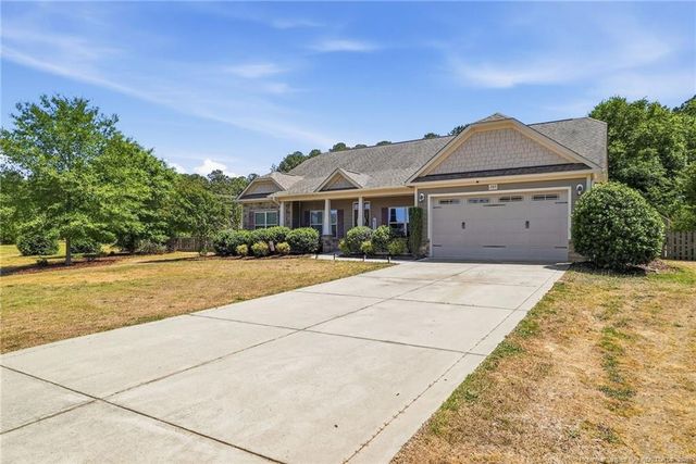 207 Brightleaf Drive, Whispering Pines, NC 28327