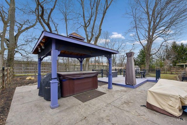 8819 Pembrooke Street, Deerfield Twp., OH 45039