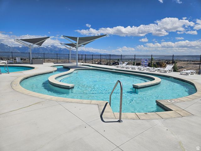 6720 S WINDOW PEAK WAY, West Jordan, UT 84081
