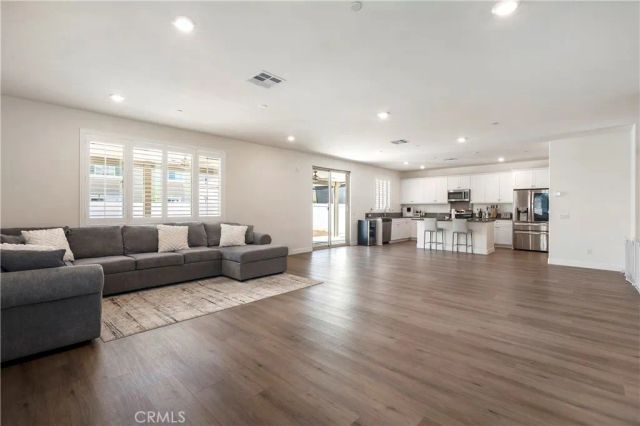 27545 Cloudy Peak Way, Menifee, CA 92584