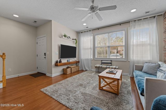 255 E Delaware Avenue Unit F, Southern Pines, NC 28387