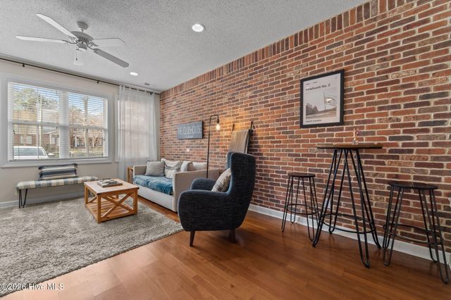 255 E Delaware Avenue Unit F, Southern Pines, NC 28387