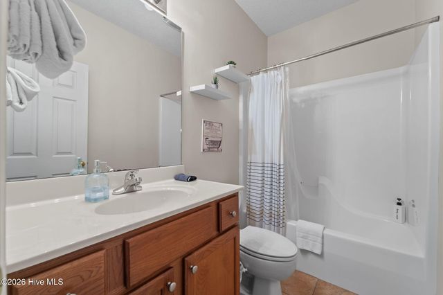 255 E Delaware Avenue Unit F, Southern Pines, NC 28387