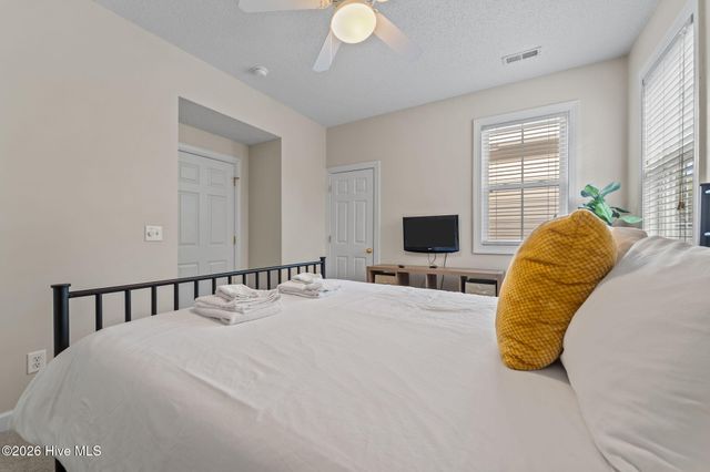 255 E Delaware Avenue Unit F, Southern Pines, NC 28387