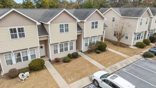 255 E Delaware Avenue Unit F, Southern Pines, NC 28387