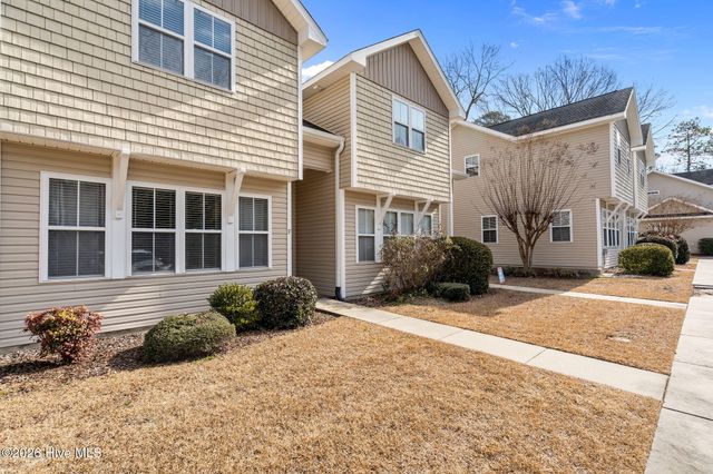 255 E Delaware Avenue Unit F, Southern Pines, NC 28387