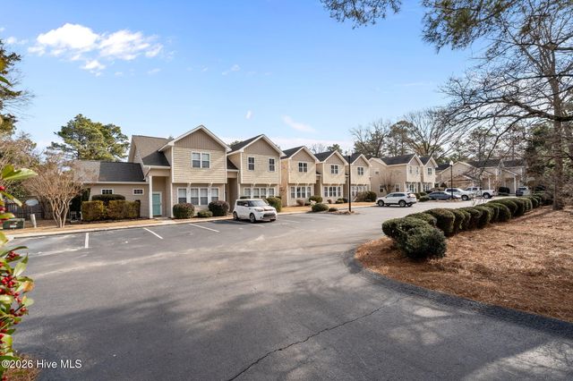 255 E Delaware Avenue Unit F, Southern Pines, NC 28387