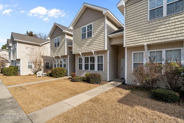 255 E Delaware Avenue Unit F, Southern Pines, NC 28387