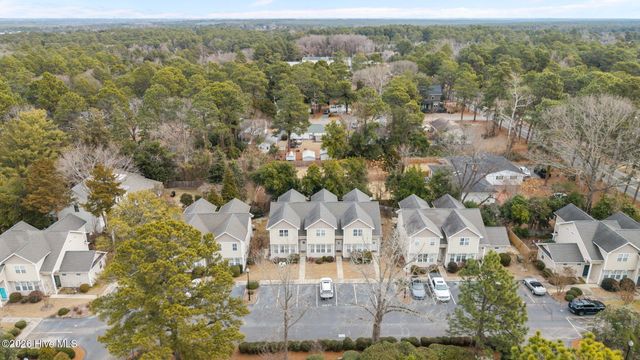 255 E Delaware Avenue Unit F, Southern Pines, NC 28387