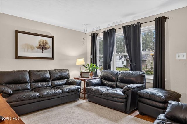 5003 Trellis Way, Sylvania, OH 43560